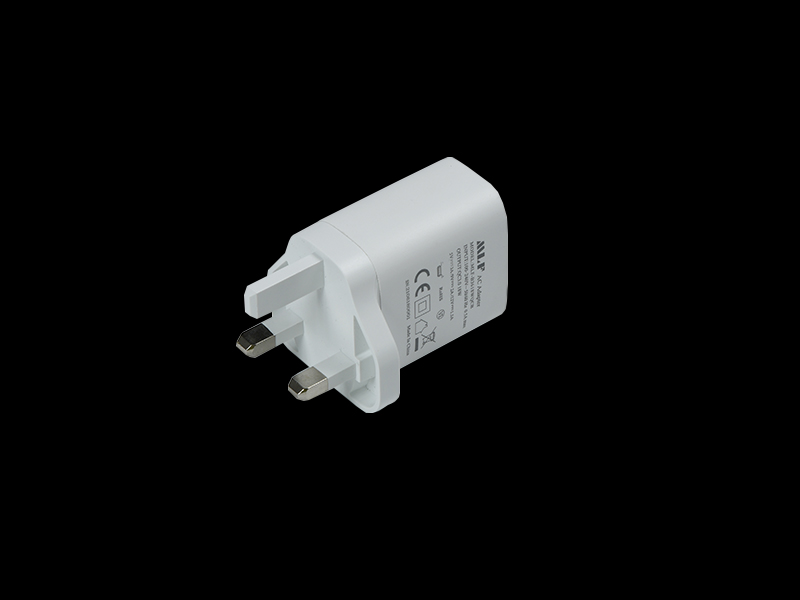 B36 QC18W charger UK plug